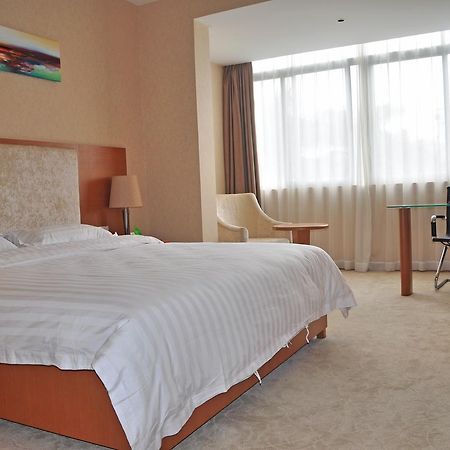 Shenzhen Huamao Aviatic Hotel Exterior photo