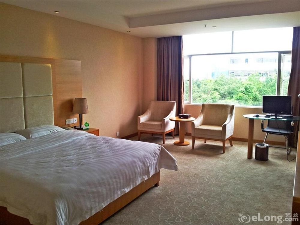 Shenzhen Huamao Aviatic Hotel Exterior photo