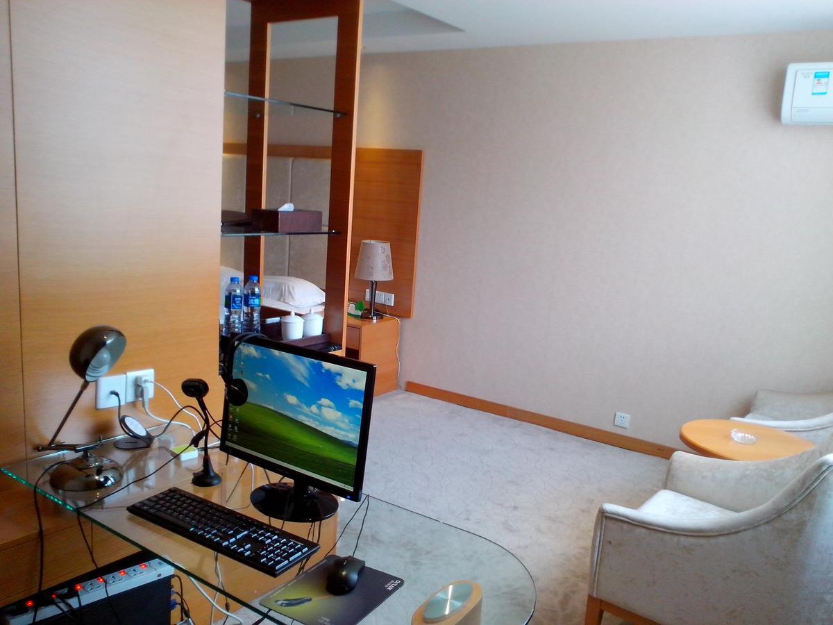 Shenzhen Huamao Aviatic Hotel Exterior photo